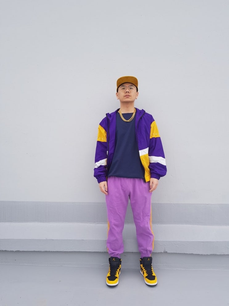  데일리룩 #122 봄데일리룩 남자스트릿룩 배색점퍼 슈프림모자 조던 뉴러브