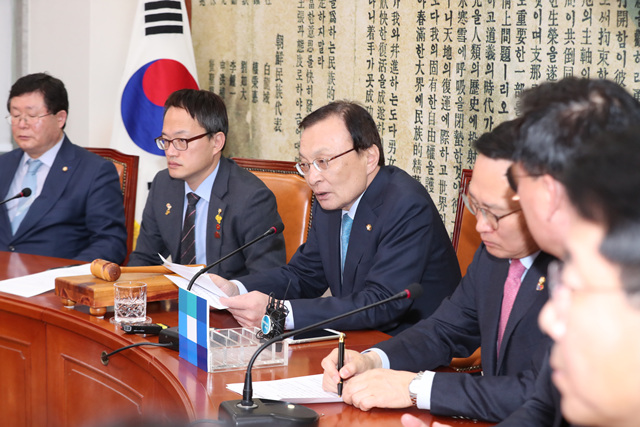  여야 “한미정상회담 성과 남겨”...한국당 “왜 갔나‘