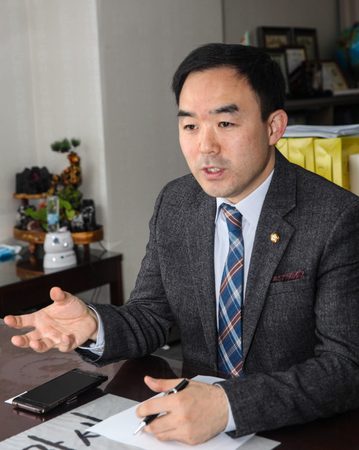  채이배 의원 “문재인 정부, 경기 나쁘다고 재벌개혁 미뤄선 안돼”