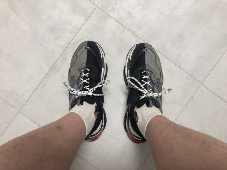  발렌시아가(Balenciaga) 트리플S (TripleS) 아수라 구매 후기