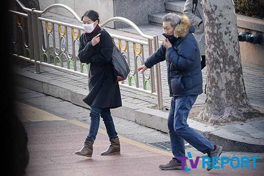  홍상수 김민희 결별 나이차 불참