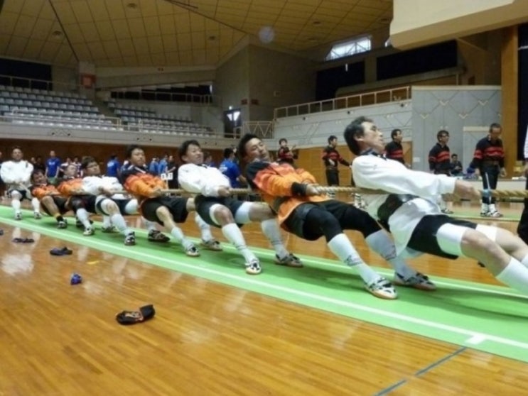  지방과 줄다리기 시합, 어떤 작전을 구상하시겠습니까?