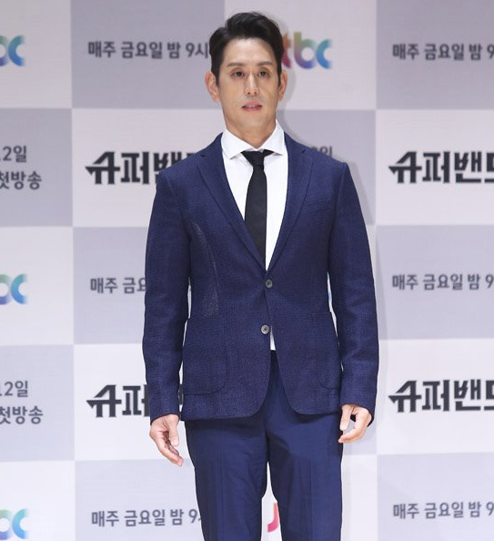  조셉형이 왜 거기서 나와?? ㅋㅋㅋ