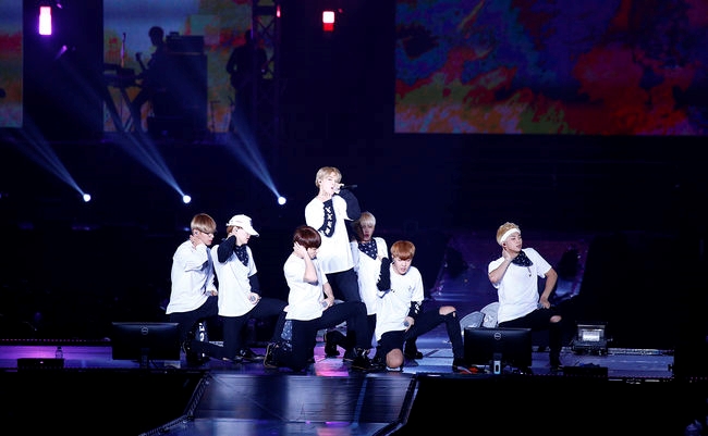  '월드스타' 방탄의 파괴력 멜론(서버) 오류...중장년층 "방탄은 알지만 노래는 몰라"