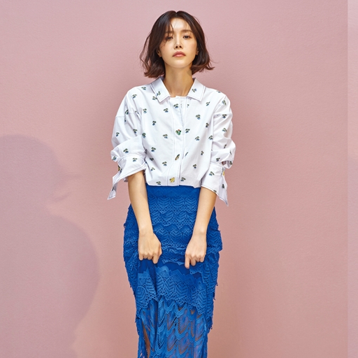 바자 4월호 채정안 화보 스타일링 오브제 팬츠, 티셔츠 예뻐