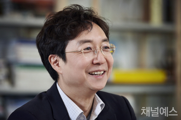  [건축? 농. 대단히 사적인 이야기니 저자를 싫어한다면 읽지 마시오. 저자를 애정하는 오방에겐 신세계 하트 뿅뿅. 오후엔 익선동 골목길을 함 걸어볼까나] 당신의 별자리는 무엇인가요