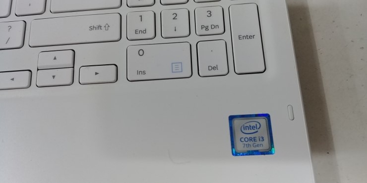  익산 중고 노트북 판매  삼성 I3 7100 8G SSD120 ITB 화이트 노트북 팝니다