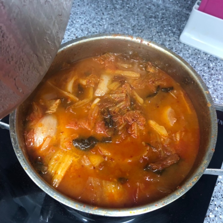 [이가진한설렁탕] 사골육수로 만드는 간단 자취생 요리 김치찌개 된장찌개