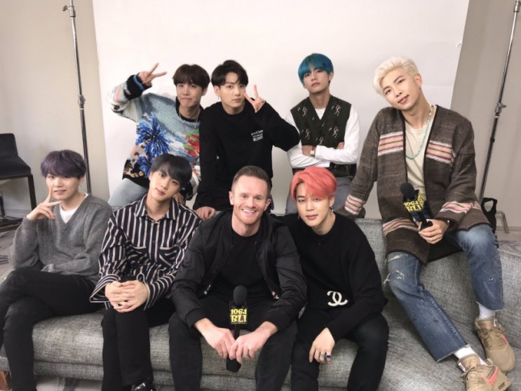  방탄소년단정국 전정국 정국 BTS PROMOTING NEW ALBUM IN USA RADIO STATIONS
