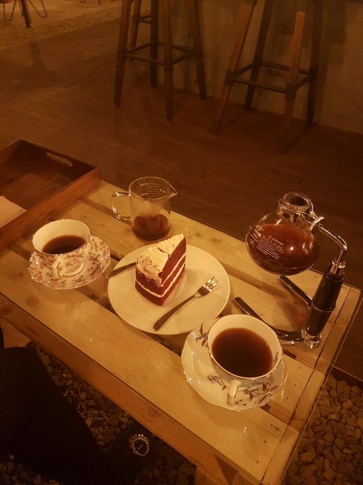  연희동카페 커피언더그라운드 :: 연희동커피 핸드드립커피 맛볼수있는곳