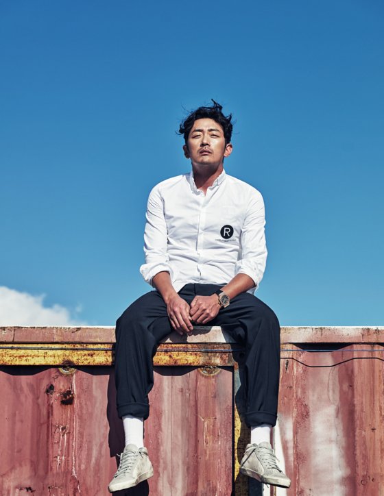  배우로 산다는 것 <걷는 사람, 하정우>