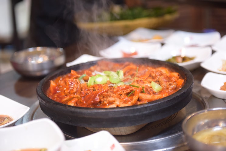  남해가기전 들린 유명 순천맛집 - 양지쌈밥