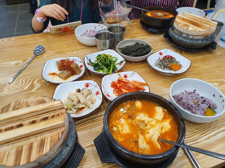 가성비좋은 함덕순두부 일품순두부함덕점 순두부와 돌솥밥이 8천원 가성비좋은 함덕순두부 일품순두부함덕점 순두부와 돌솥밥이 8천원