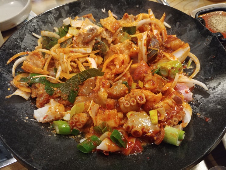  인계동 회식장소 문어삼겹 여수돌문어로~!