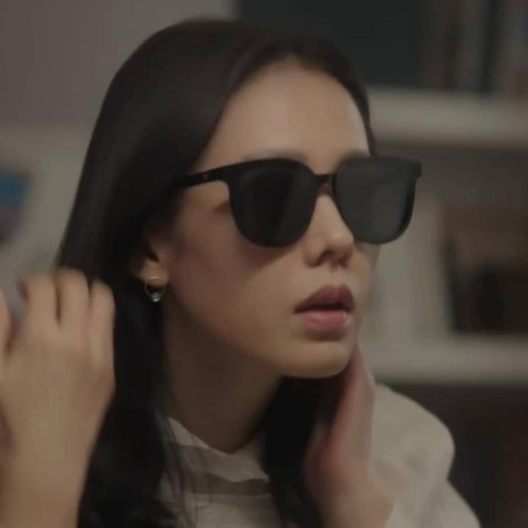  젠틀몬스터 마마스 01 / 밥잘사주는예쁜누나 손예진 선글라스 / 구로선글라스 구로젠틀몬스터