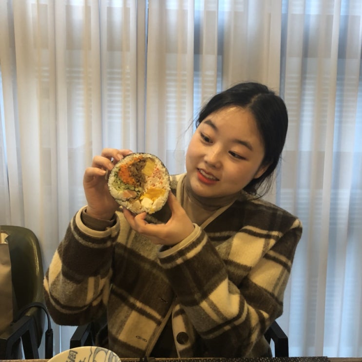 첫 4월의 사진첩