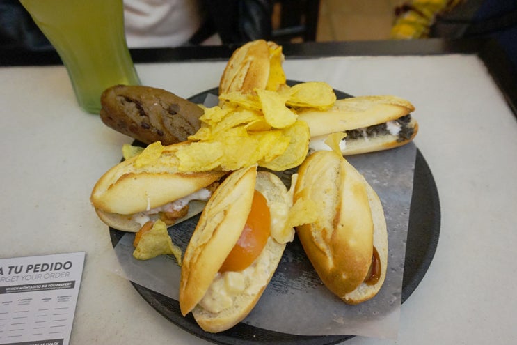  바르셀로나 타파스 1유로 100 Montaditos 가성비 좋은 현지인 맛집