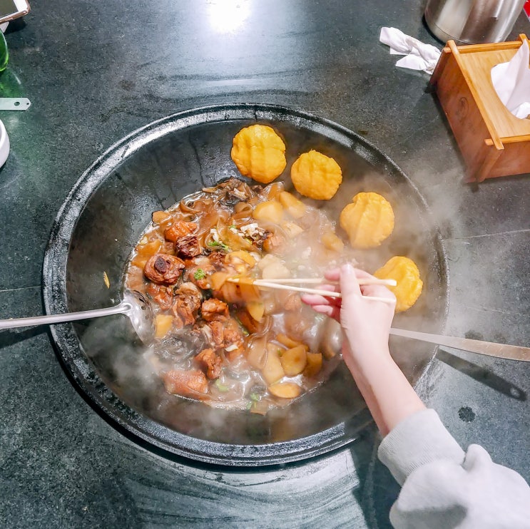  백두산 여행 중 맛본 중국동북요리 '티에궈뚠'
