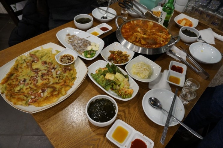  오즈패밀리 KBS 생생정보 4월16일 방송 맛집 - 36년 전통 석쇠 소불고기(언양 진미불고기), 철판 왕낙지볶음(충무 할매 낚지볶음)
