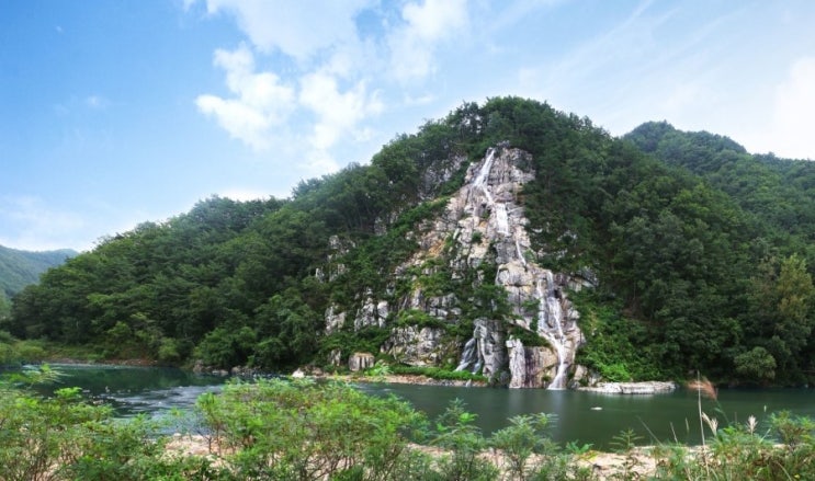  인공폭포 : 영주 용혈폭포 (금강비룡 인공폭포) (인공폭포.인조암)