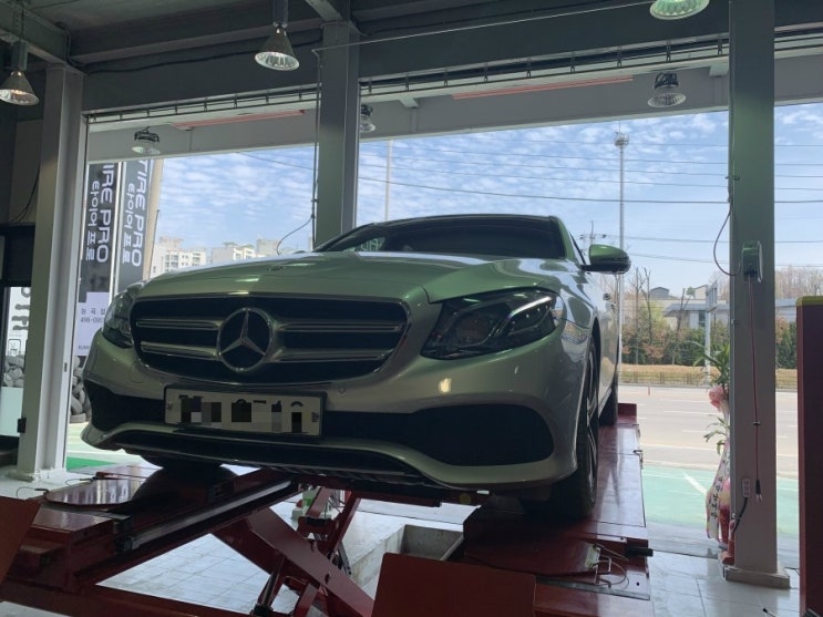  시흥 안산 초지 벤츠 E클래스 245/45R18 금호 마제스티 TA91타이어교환 타이어프로 시흥 능곡점 