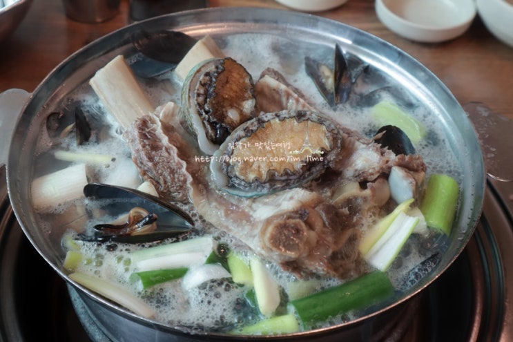  바다담은해물손칼국수, 푸짐한 톳면 대갈 해물칼국수