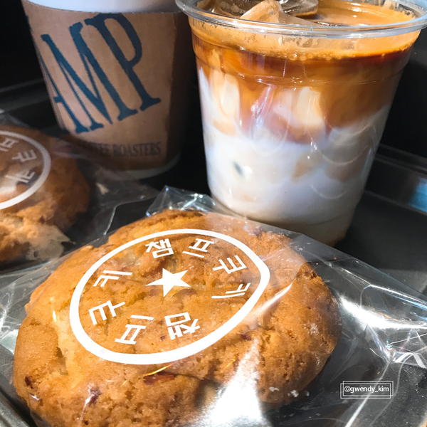  [한남동/카페]플랫화이트 맛집 한남동카페 챔프커피(feat.제1작업실)