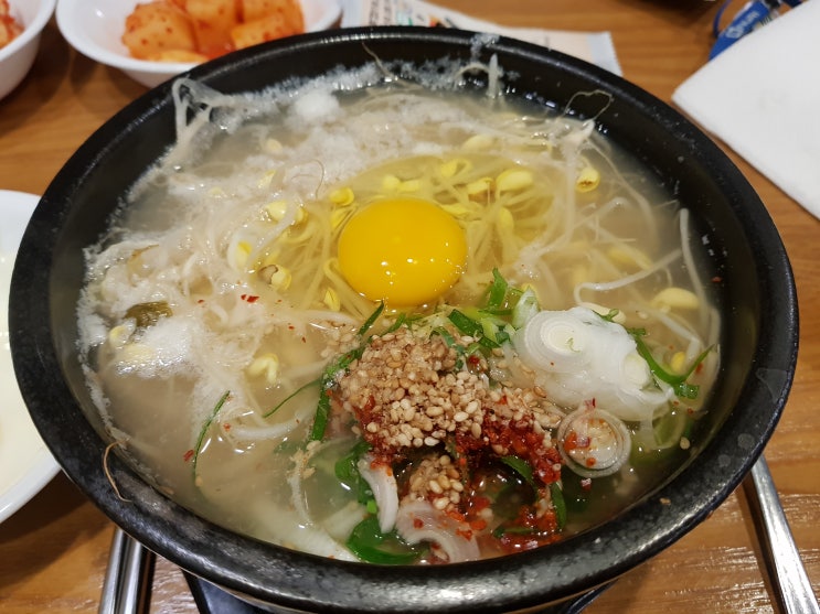  서울역 점심 맛집 대우재단빌딩 삼백집에서 비빔밥과 콩나물국밥 먹은* 메뉴판가격