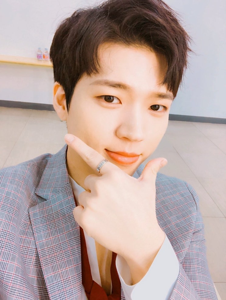  [인피니트/우현]190418 인피니트 오피셜 트위터(잠시후, 미스트롯 시작!!)