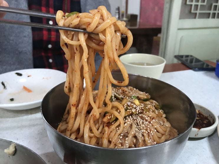  [190310] 천안 중앙시장 맛집? 원조옛김포식당 칼비빔국수 냠