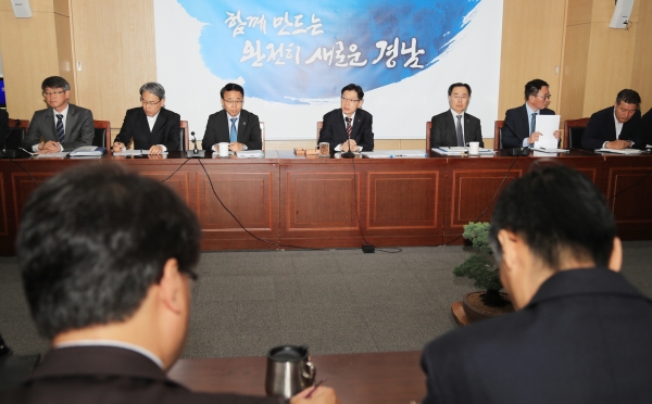  [미디어팜] 김경수 도지사 복귀 “어떤 이유든 도민과 직원에게 미안하다”