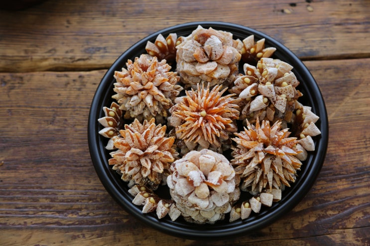  폐백음식에 쓰임 할 곶감오리기 수업 했어요