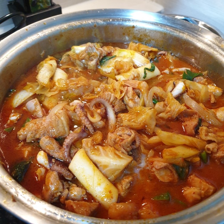  집에서 쭈꾸미닭갈비 톷무침 만들었어요