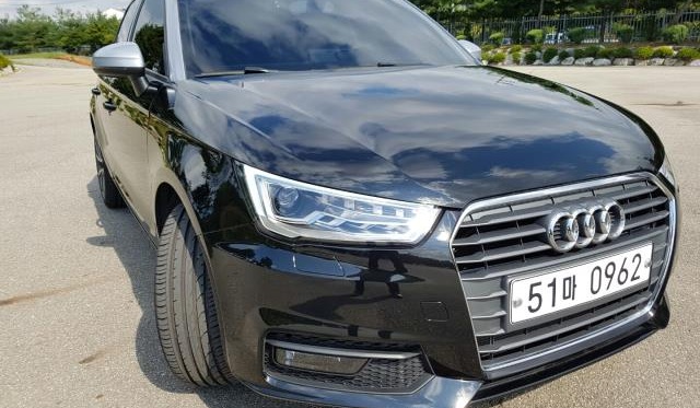  아우디 A1 스포트백 30 TDI 중고차 가격주행거리보고가세요