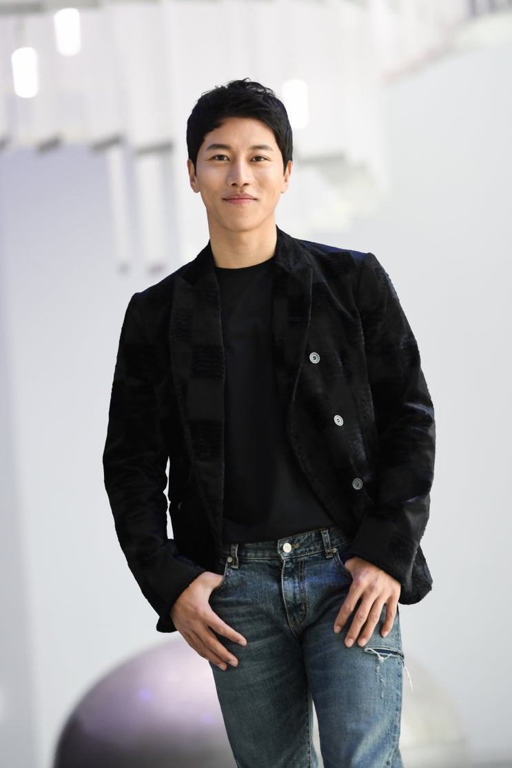 <열혈사제> 음문석, 감독님의 ‘같이 가자’ 한마디에 미친듯이 기뻤다! <열혈사제> 음문석, 감독님의 ‘같이 가자’ 한마디에 미친듯이 기뻤다!