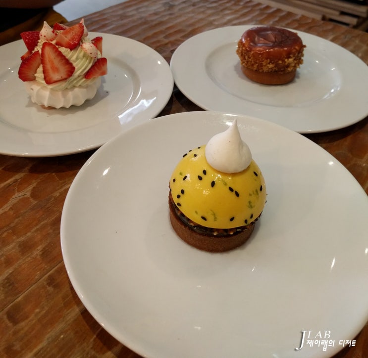  [파리 브런치/디저트 카페] 콜로로바 (Colorova Patisserie)
