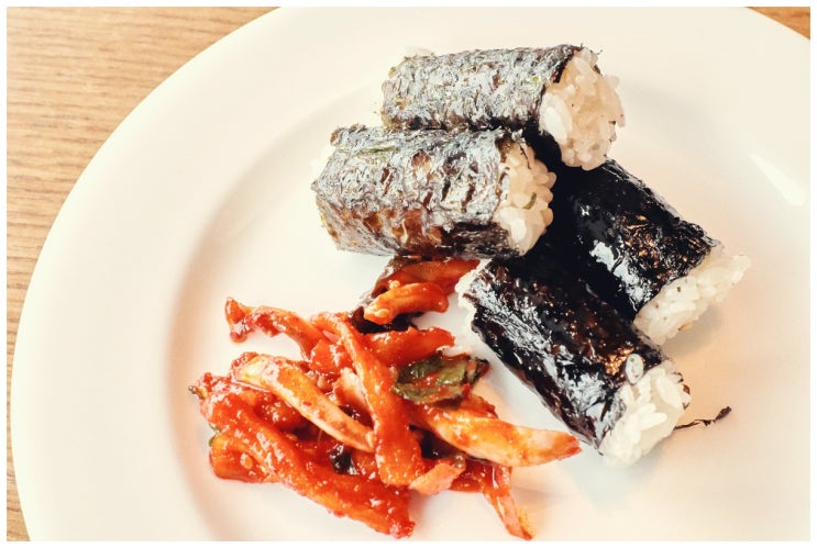  충무김밥, 빵, 패션후르츠 (gr3)