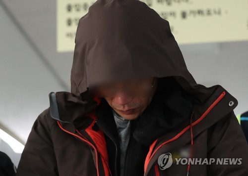  '진주 아파트 칼부림' 안인득 얼굴공개... "의사결정 능력 문제 없어"