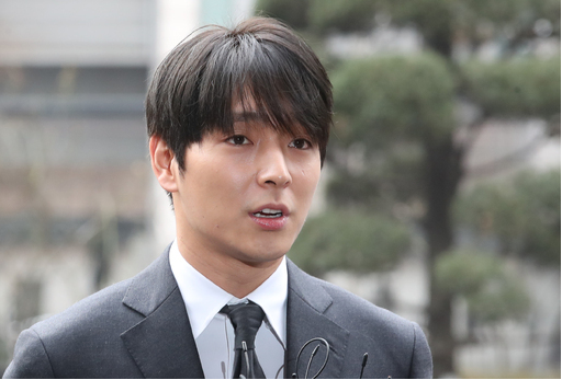  경찰 "최종훈 생일축하 전화, 고객만족도 조사 차원" 해명