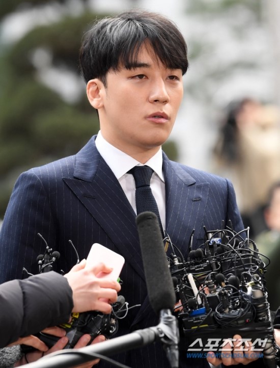  [종합] 승리 등 20억 횡령-이문호·애나 구속 오늘 결정…버닝썬게이트