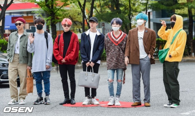  [방탄소년단] 190419 뮤직뱅크 출근길