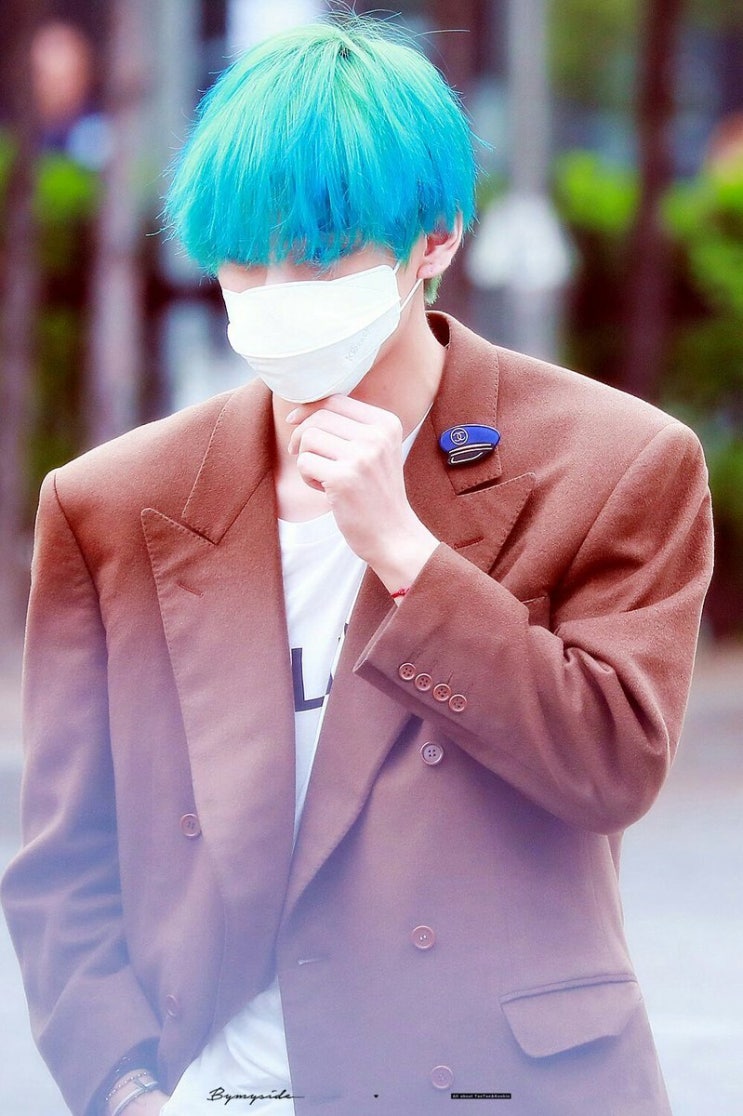  [방탄소년단 뷔/김태형] 190419 뮤직뱅크 출근길