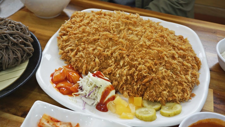  창원 돈가스 맛집  탐진강 면사무소 왕돈가스 + 판모밀 꿀조합