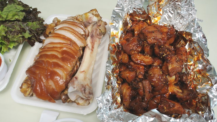  운정족발 맛집 파주 목동동 족발하우스 반반족발 포장해왔어요