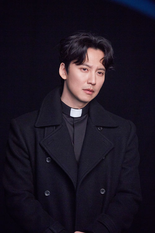  '열혈사제' 김남길 "정의가 뭔지, 유쾌하게 풀어내 보람" 종영 소감