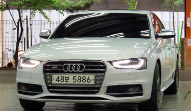  아우디 뉴S4 3.0 TFSI 콰트로 중고차 고민이안되네