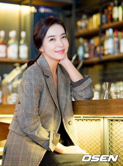 탤런트 박선영, 외교관과 결혼→휴식 중 남편 대기업 임원직行으로 화제 탤런트 박선영, 외교관과 결혼→휴식 중 남편 대기업 임원직行으로 화제