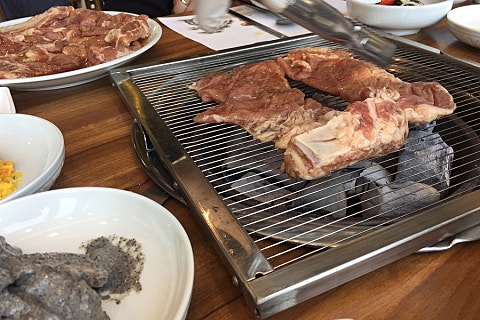 한우애돈 이미지