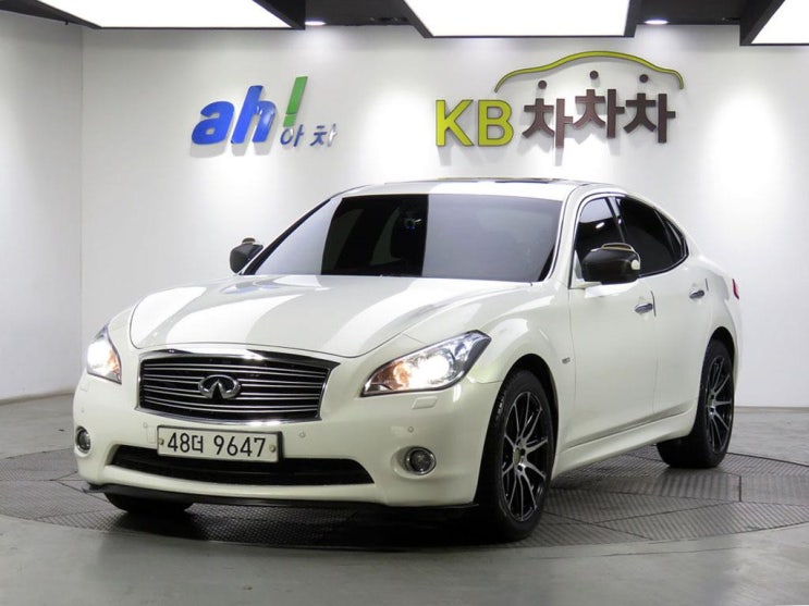  인피니티 Q70 3.0D 중고차 오랫동안걱정없이