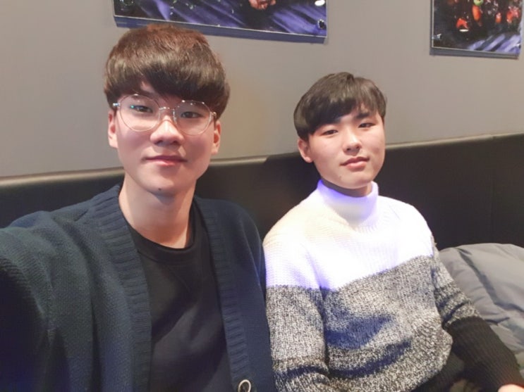  일상 : 카페 크리스마스 준비, 마음의 선물, 재용이와 치킨디너